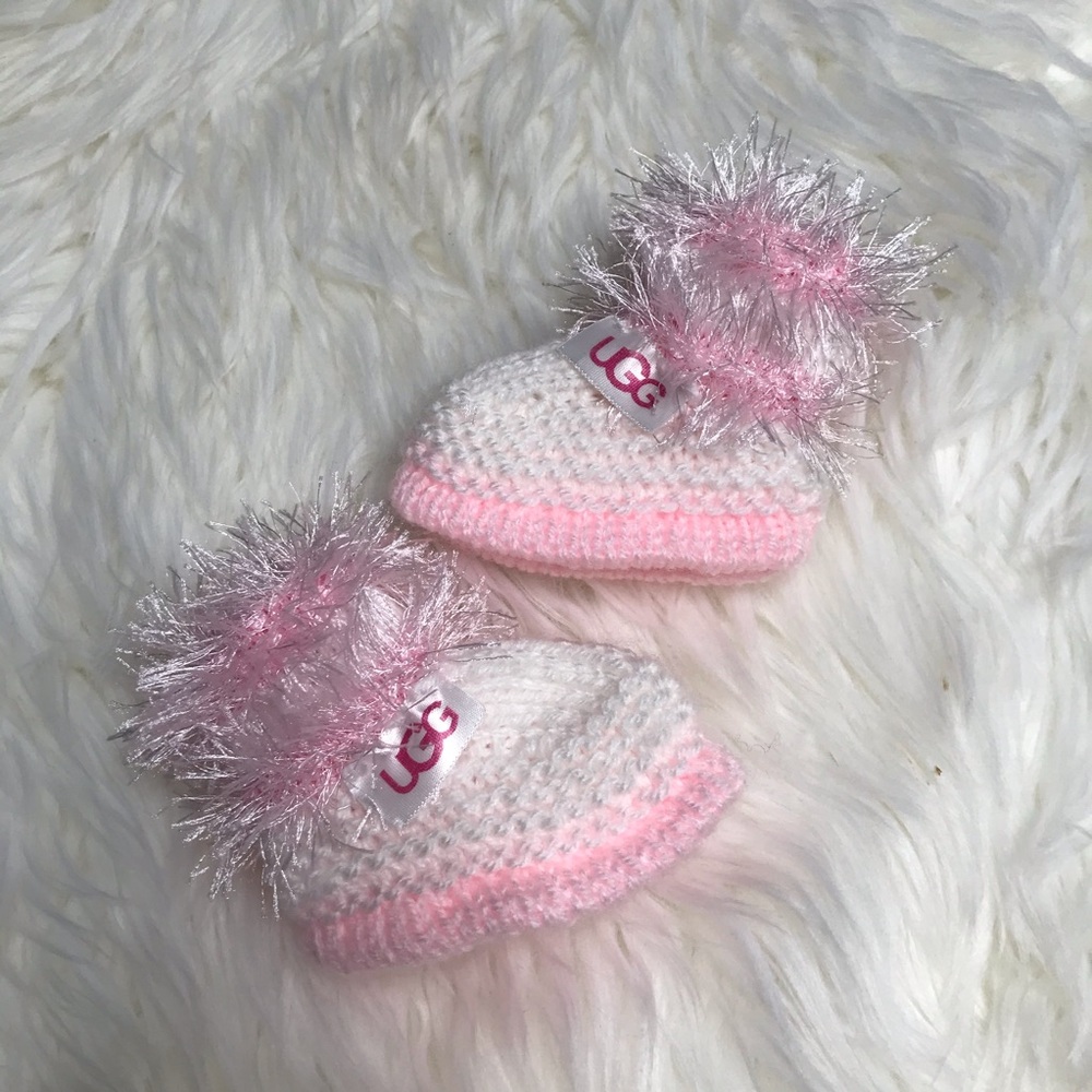 3/$30!! Sweet hand knit crib shoes- pink and white